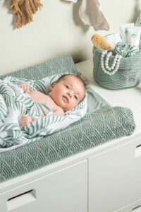 Hydrofiel multidoek 115x115cm Nature ash green (wit met groene print)